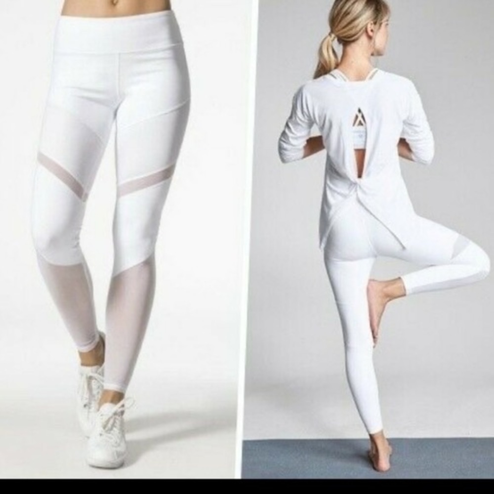 Athleta Meshblock Pocket Pura Tight White Size L